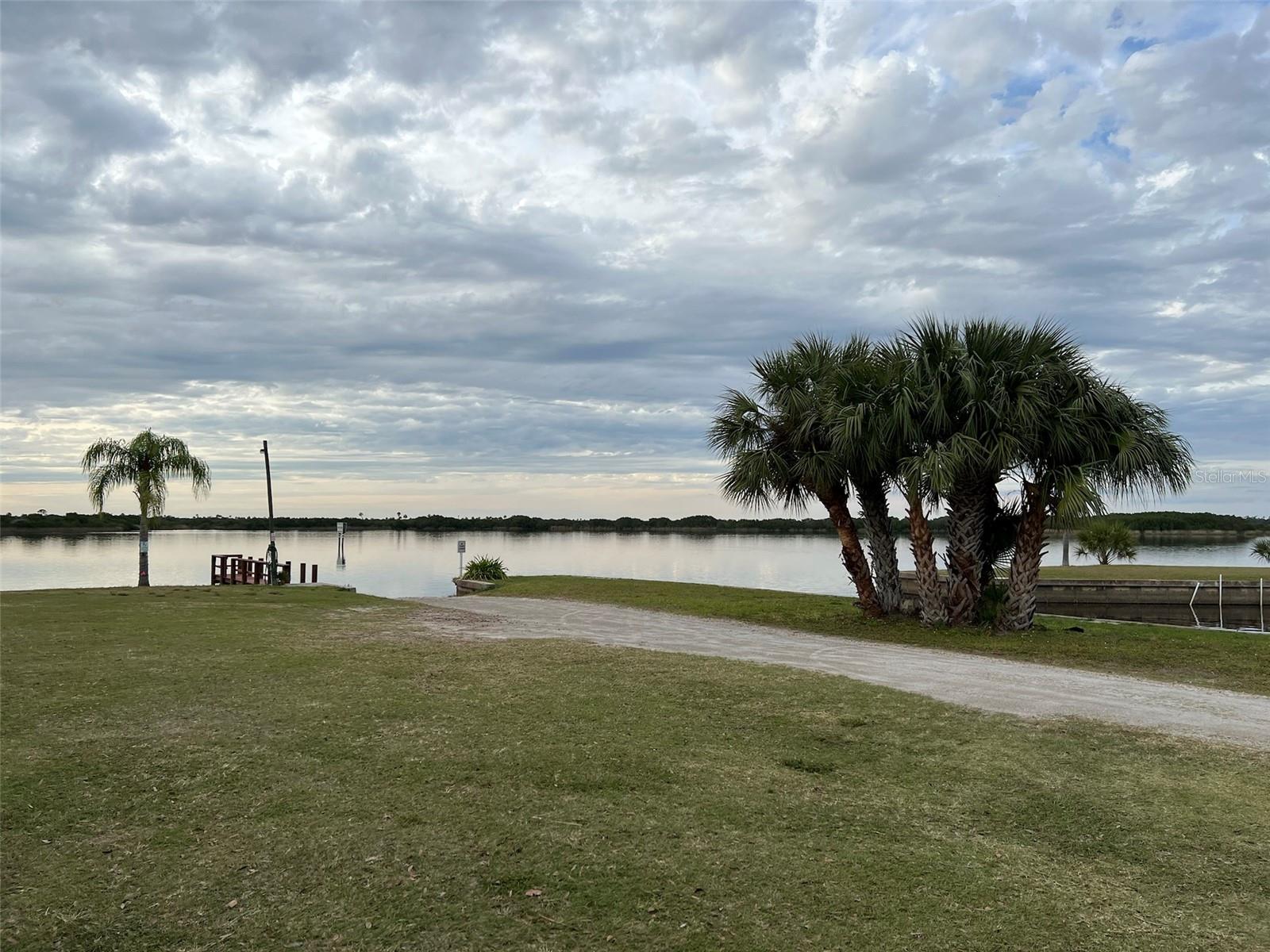 PEACE RIVER SHORES - Land