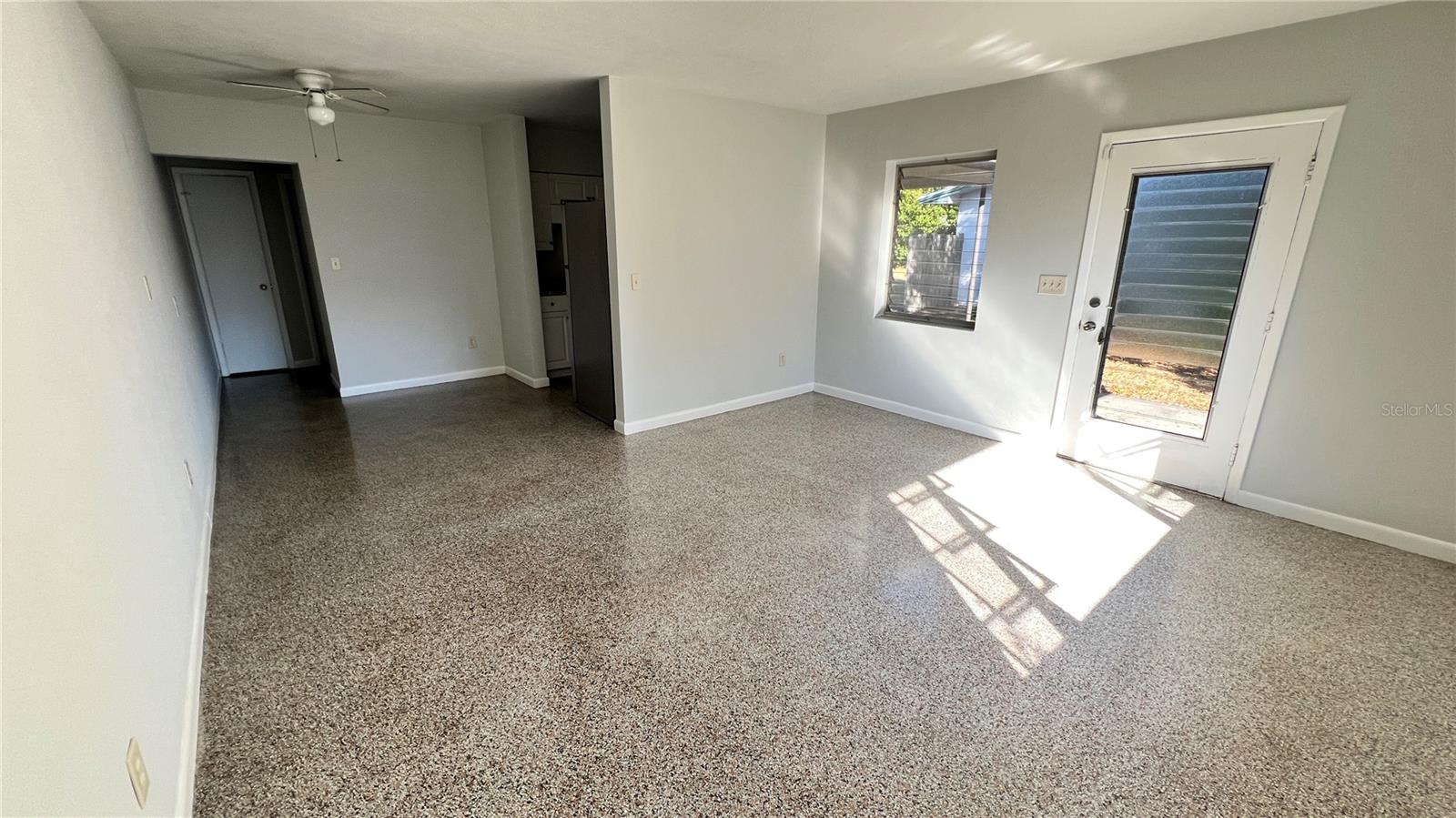 LAKE BELLEAIR - Residential Lease