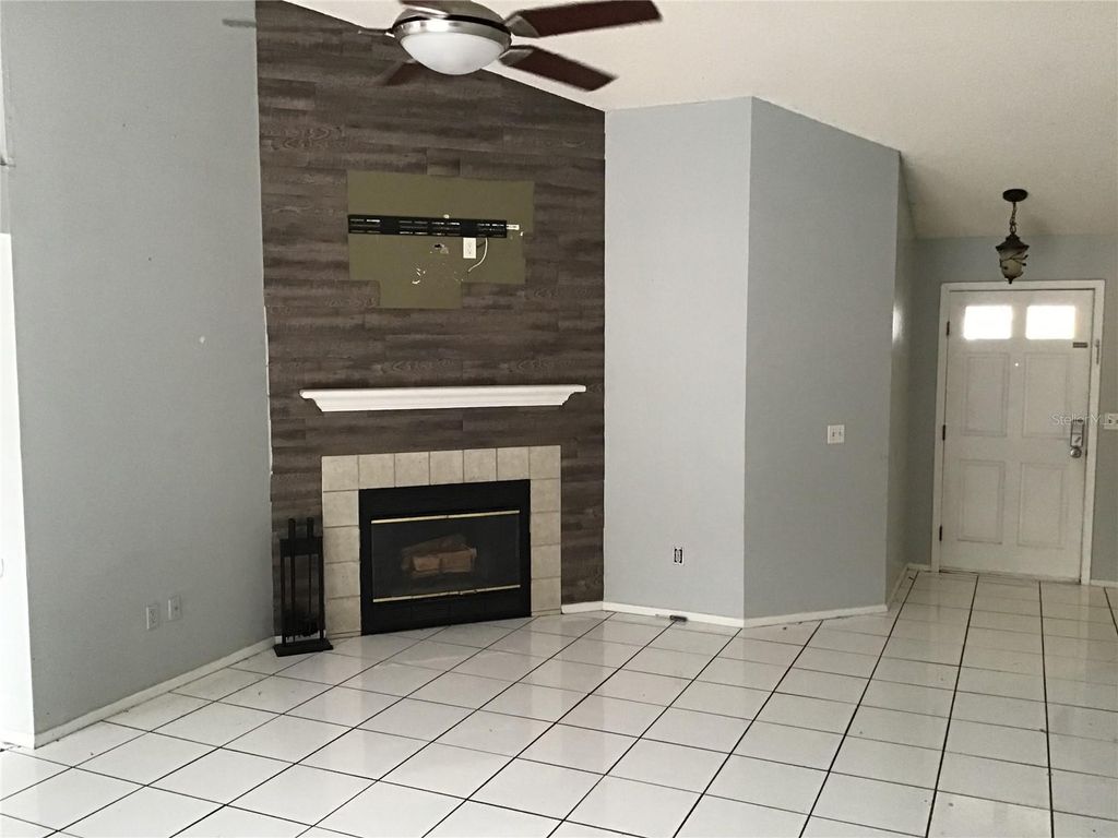 Photo of 1418 Cloverfield Drive, Brandon, FL 33511 (MLS # TB8481550)