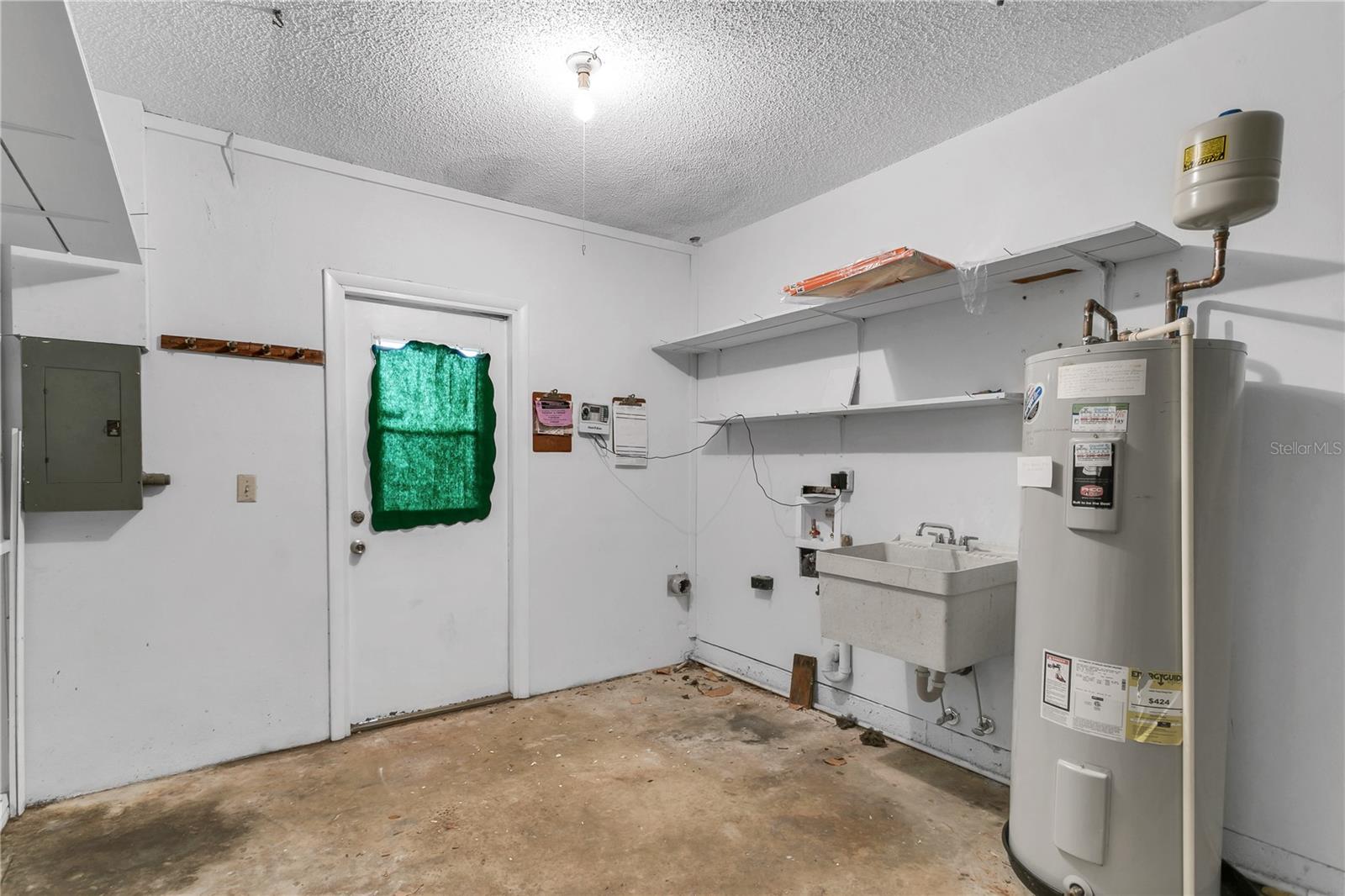 NORTH POINTE - Residential