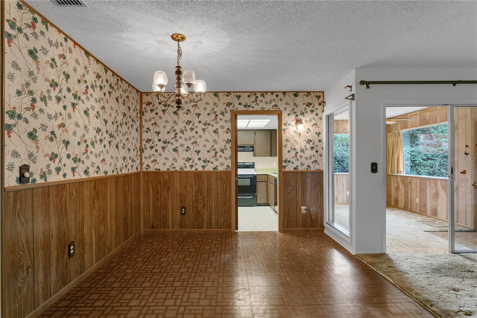 NORTH POINTE - Residential