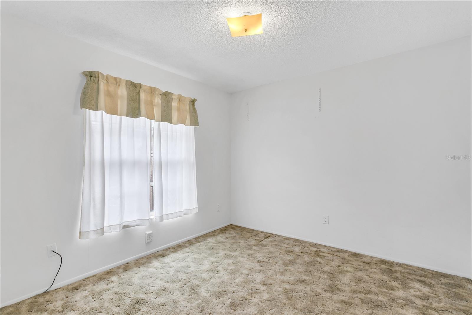 NORTH POINTE - Residential