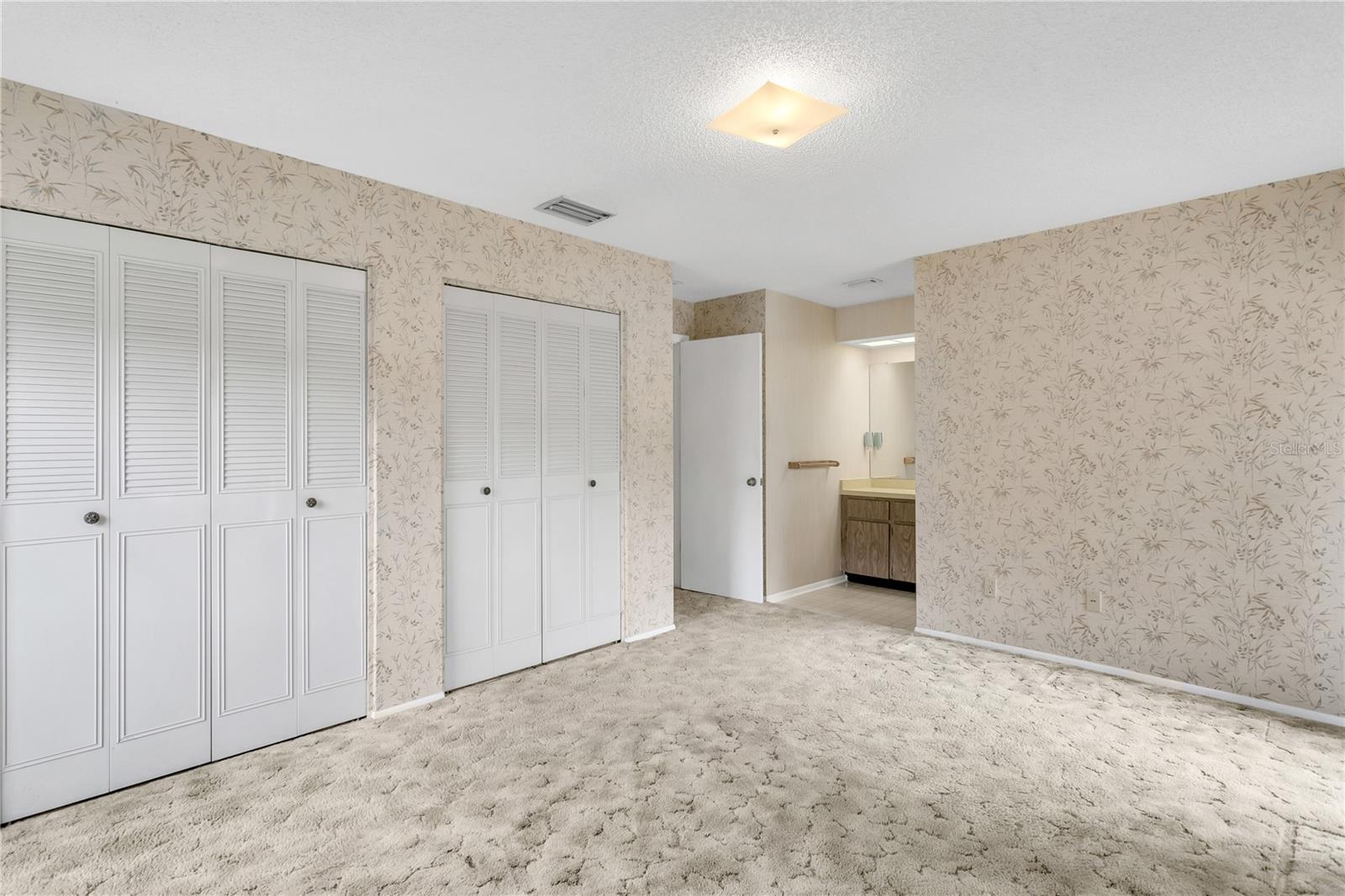 NORTH POINTE - Residential