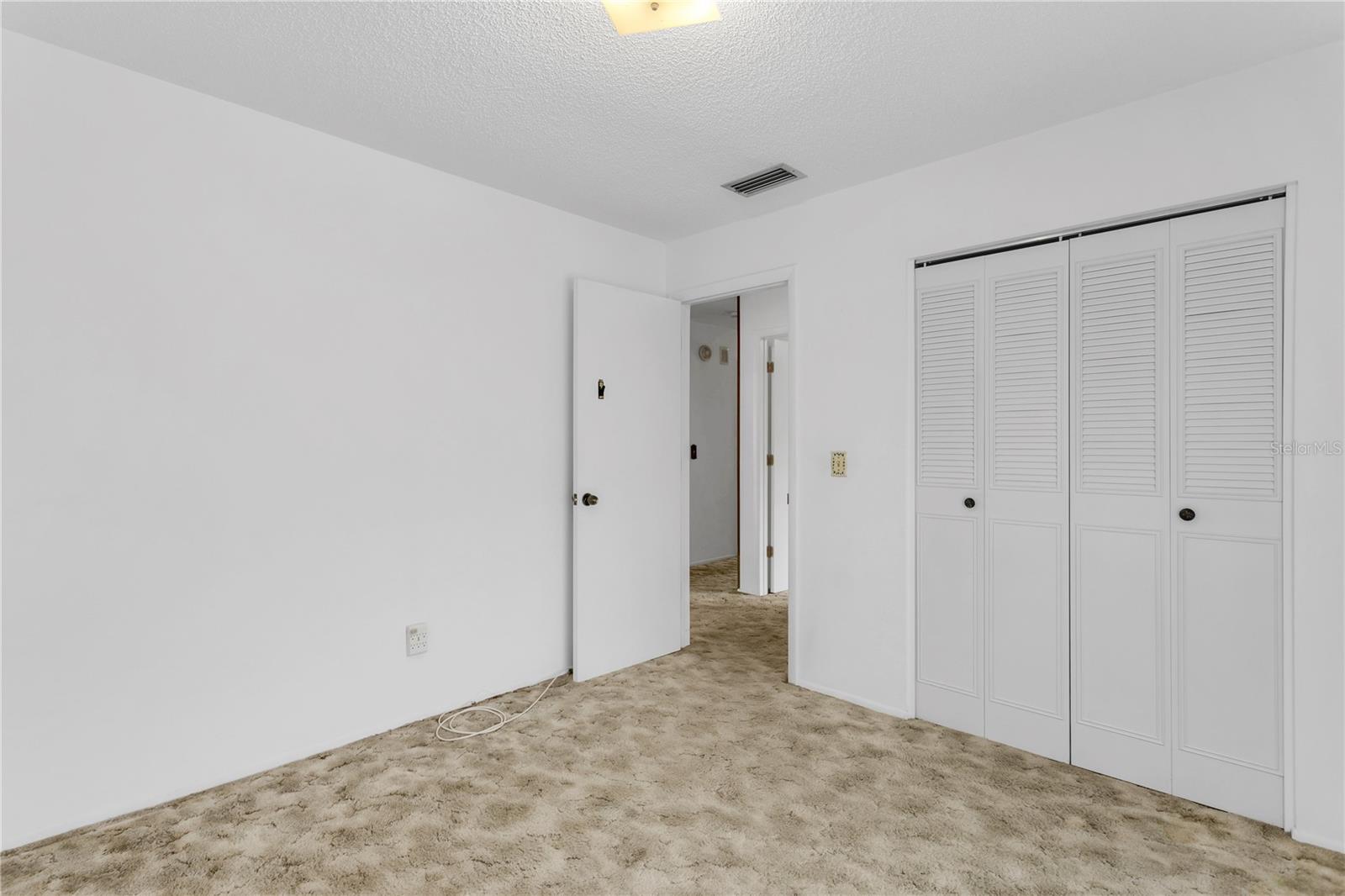 NORTH POINTE - Residential