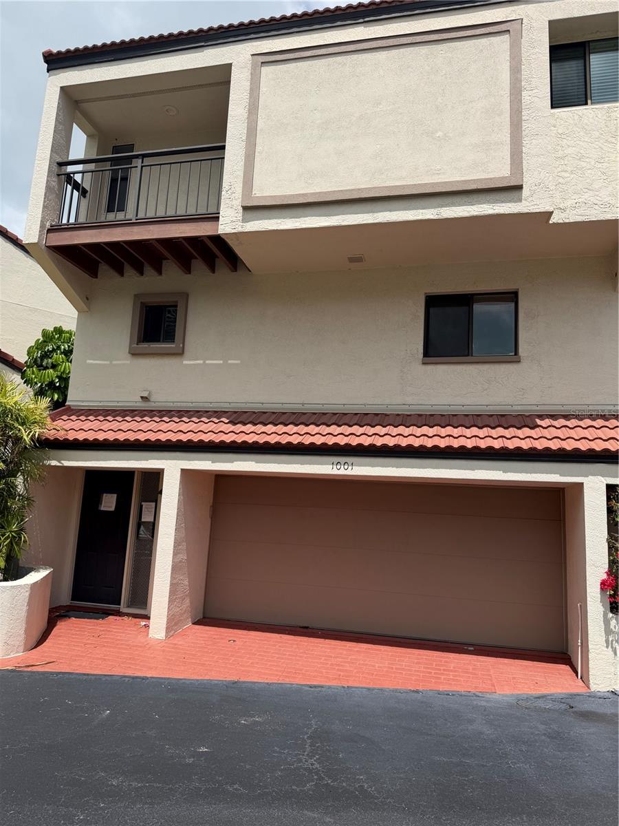 VILLAGE ON ISLAND ESTATES - Residential