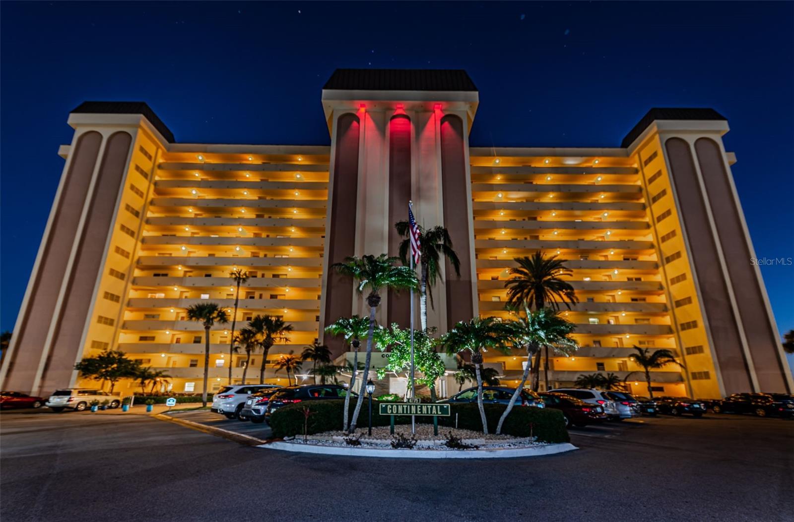 CONTINENTAL TOWERS CONDO - Residential