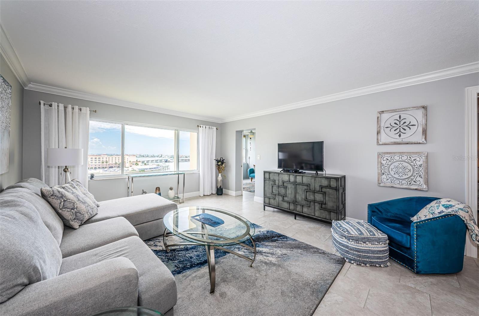 CONTINENTAL TOWERS CONDO - Residential