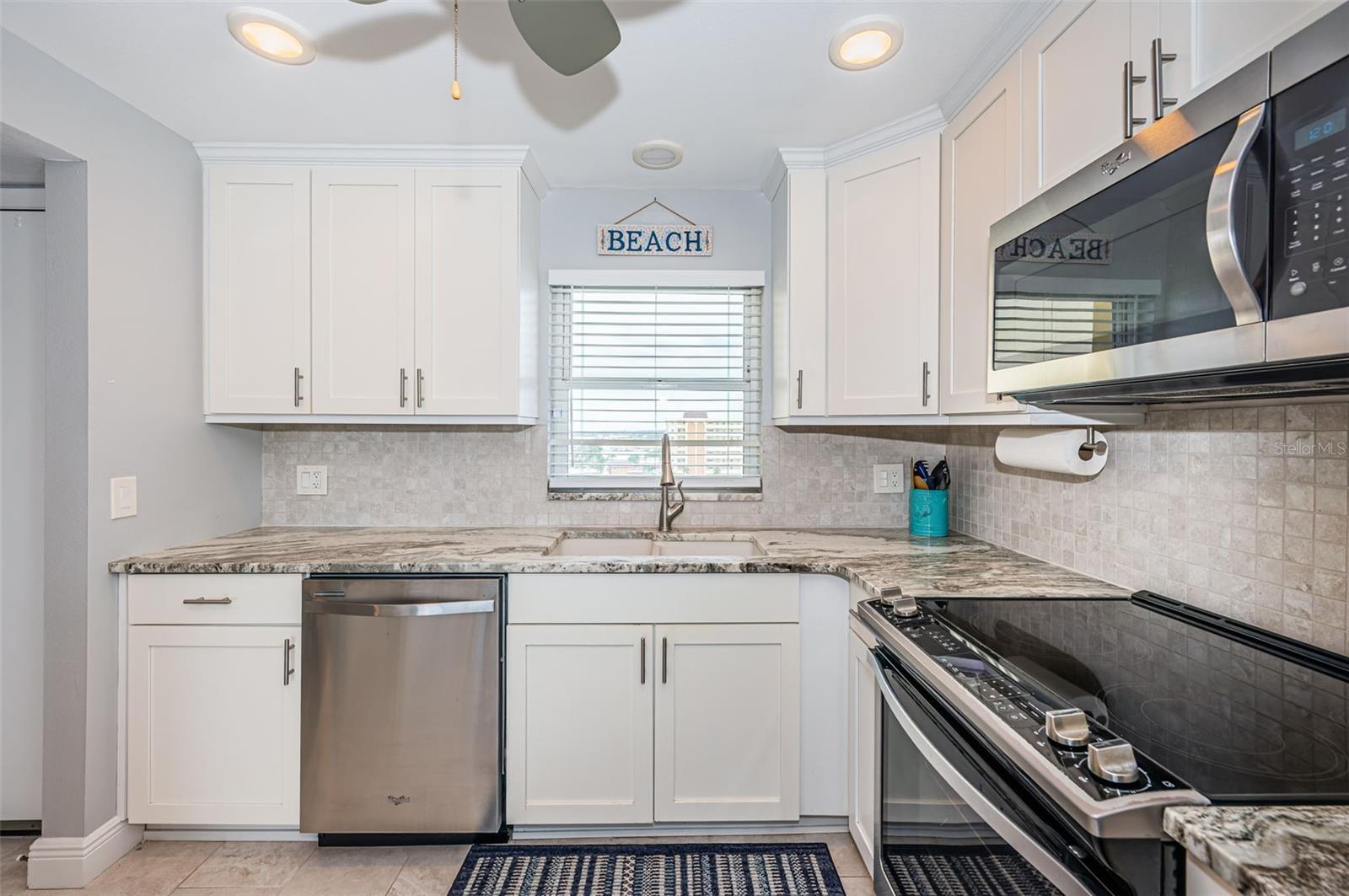 CONTINENTAL TOWERS CONDO - Residential