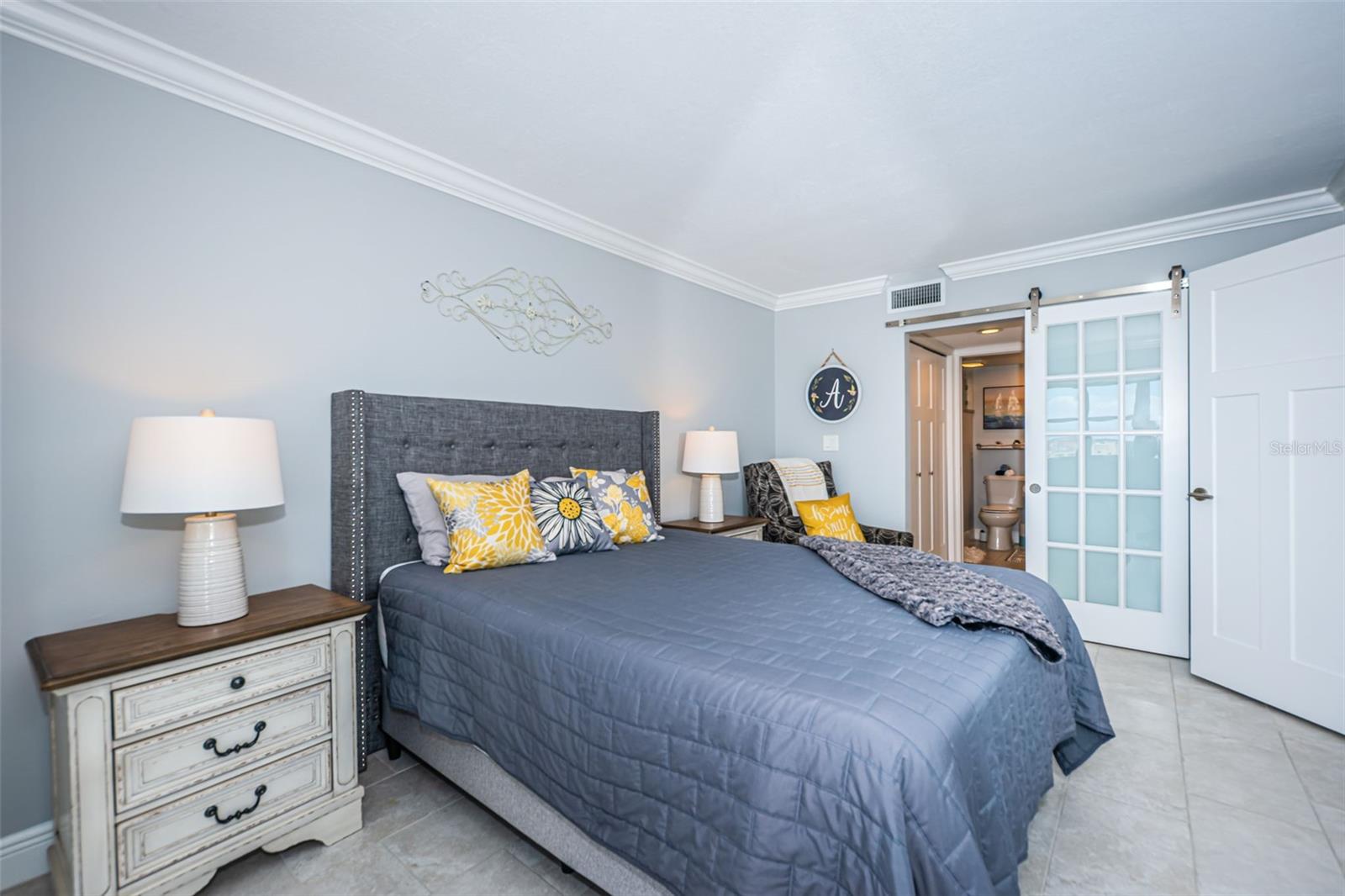 CONTINENTAL TOWERS CONDO - Residential