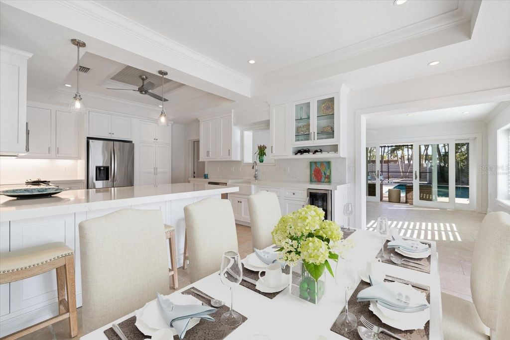 Photo of 106 N Blvd Of The Presidents, Sarasota, FL 34236 (MLS # A4642792)