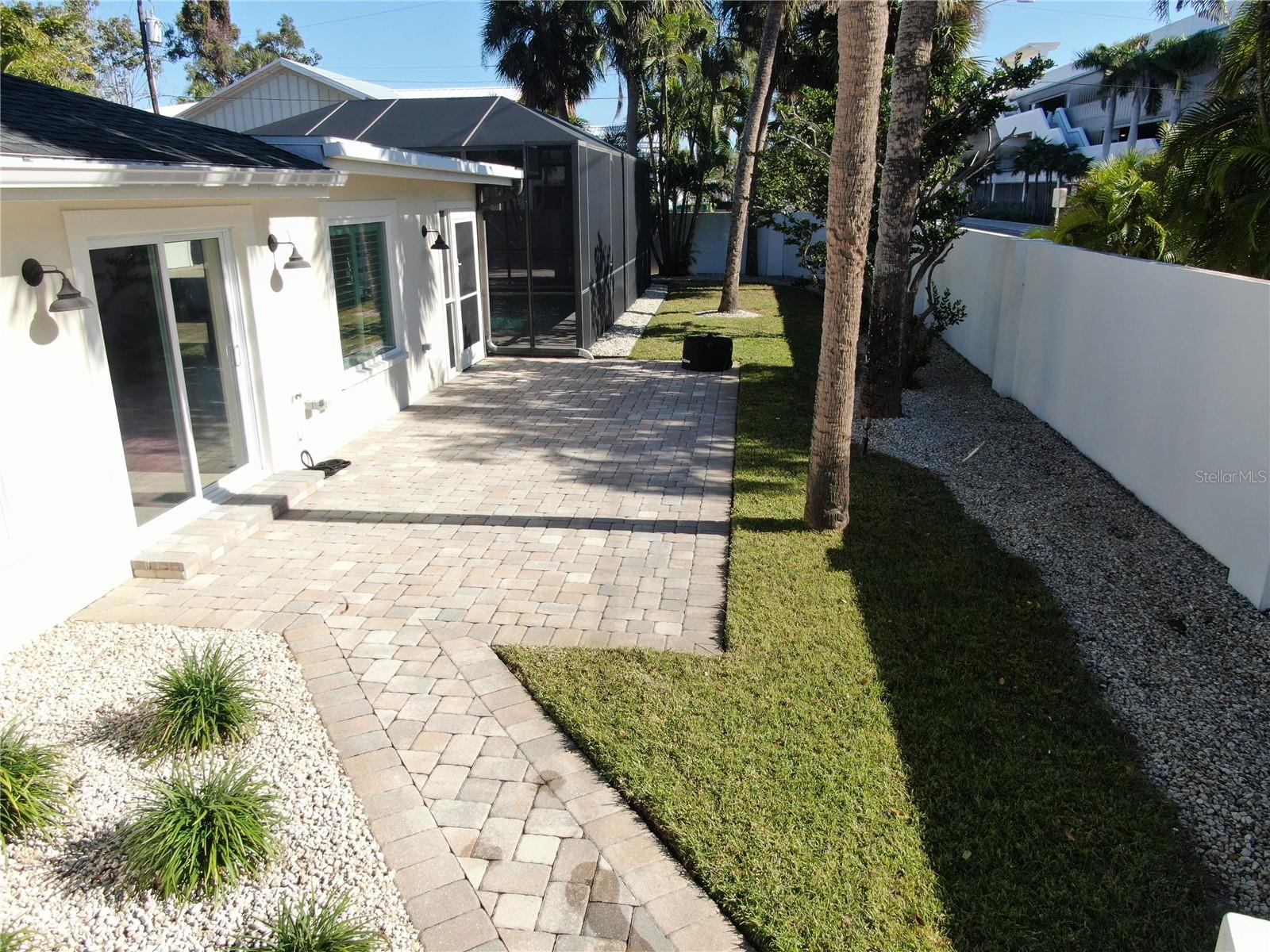 SAINT ARMANDS DIV JOHN RINGLING ESTATES - Residential