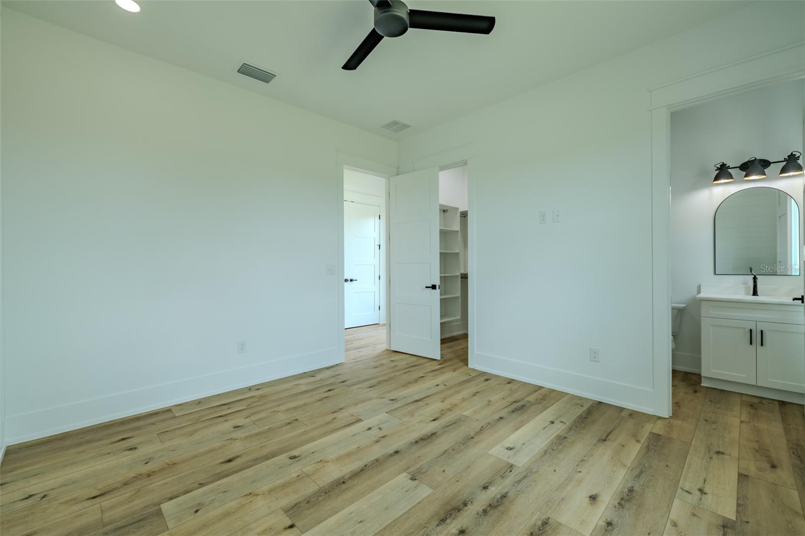 POWERLINE MINOR SUB - Residential