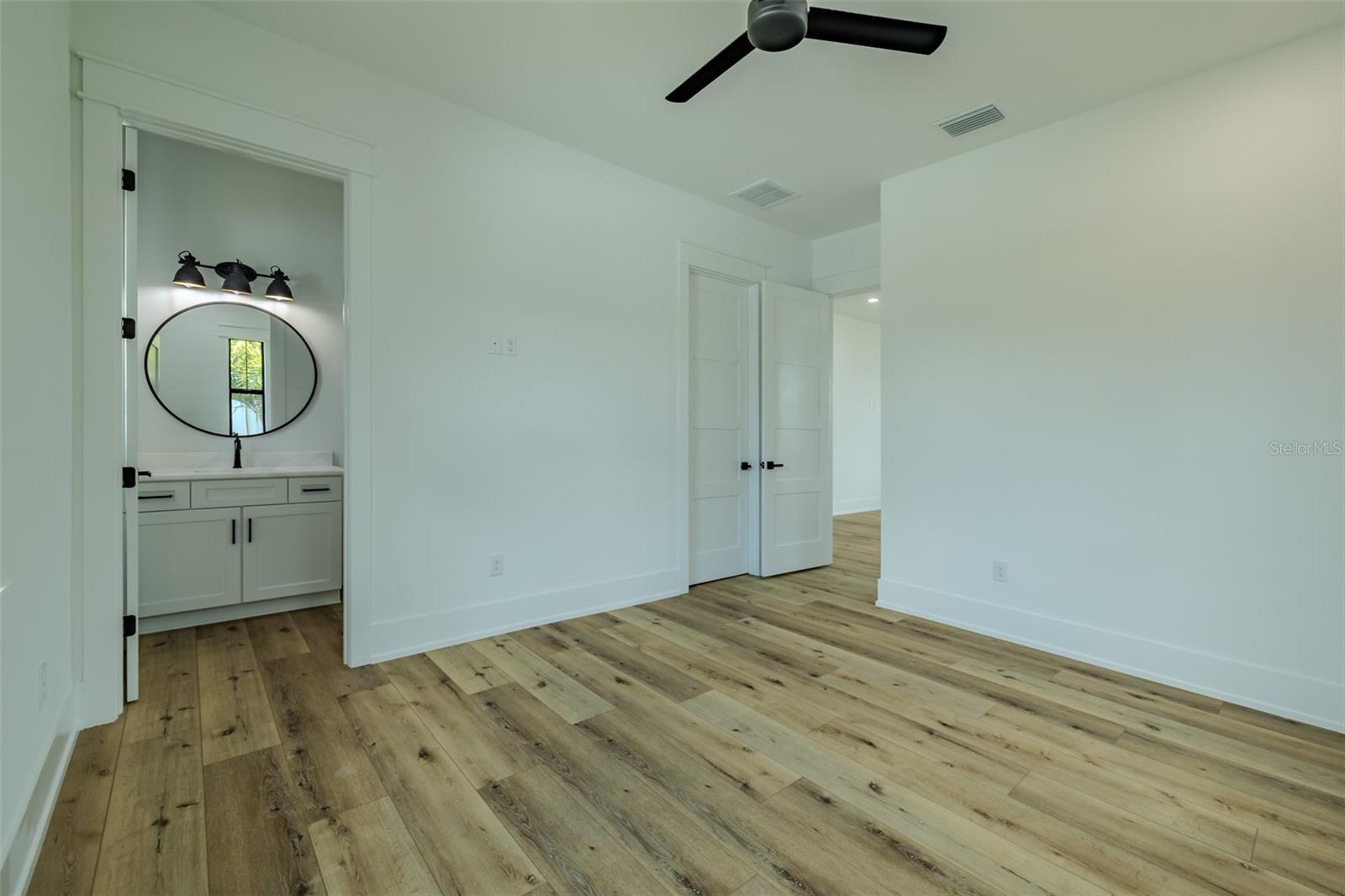 POWERLINE MINOR SUB - Residential