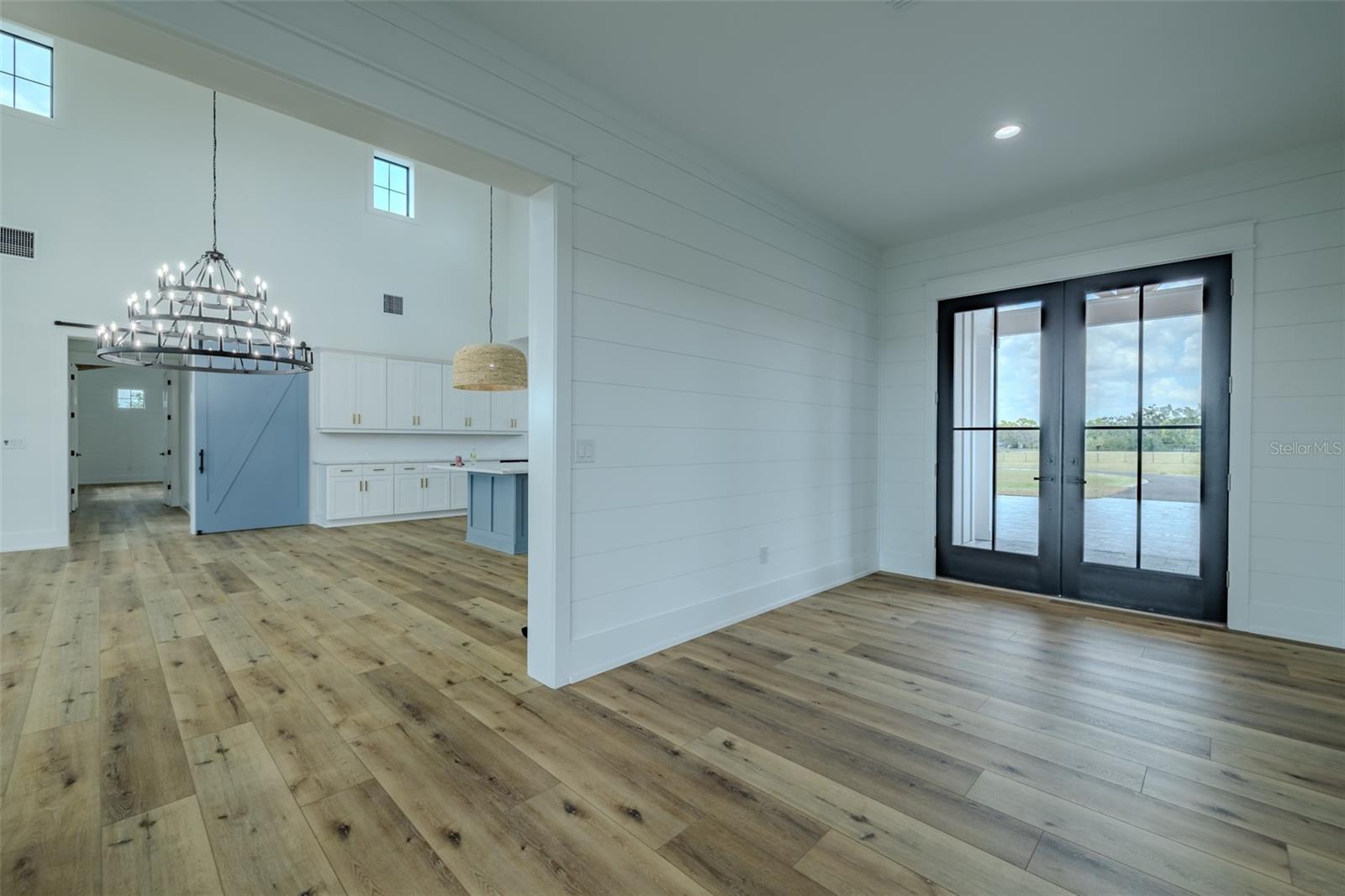 POWERLINE MINOR SUB - Residential