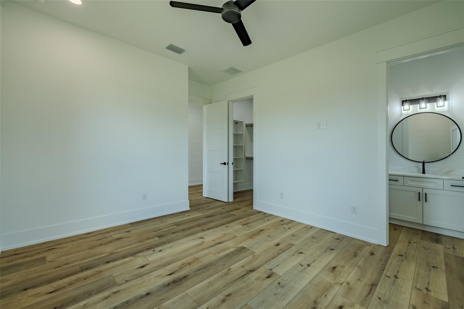 POWERLINE MINOR SUB - Residential