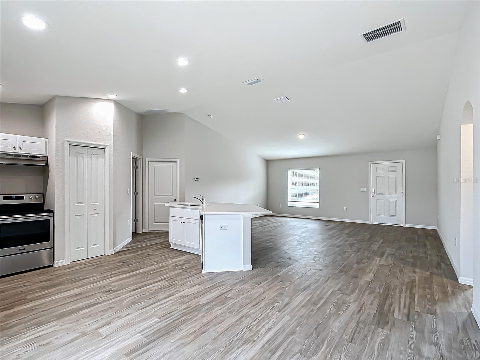 Search Properties for Sale 3 17 PECAN RUN TRACK