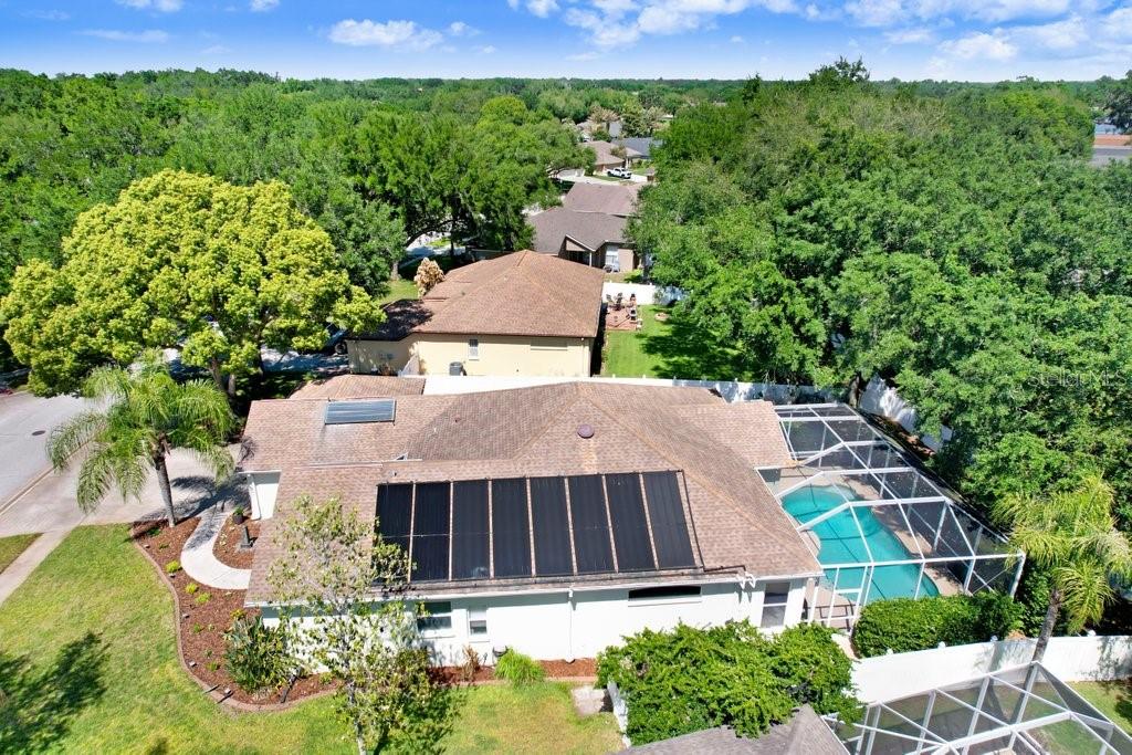 TWIN LAKES - Residential