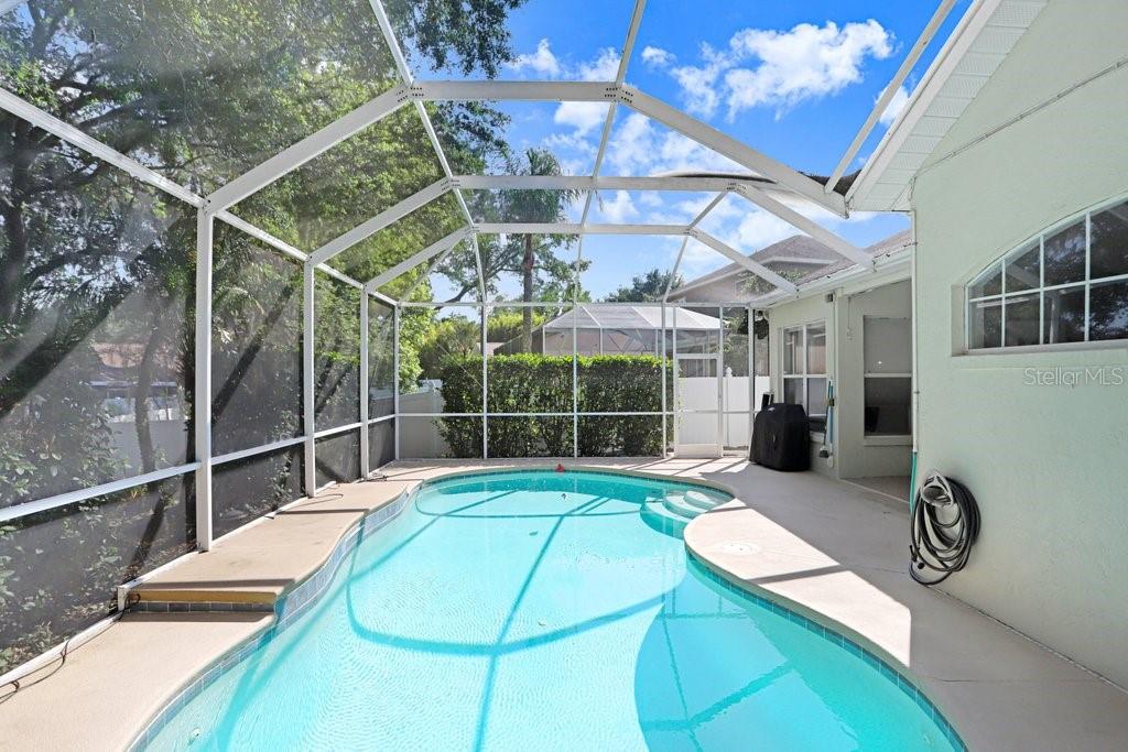 TWIN LAKES - Residential