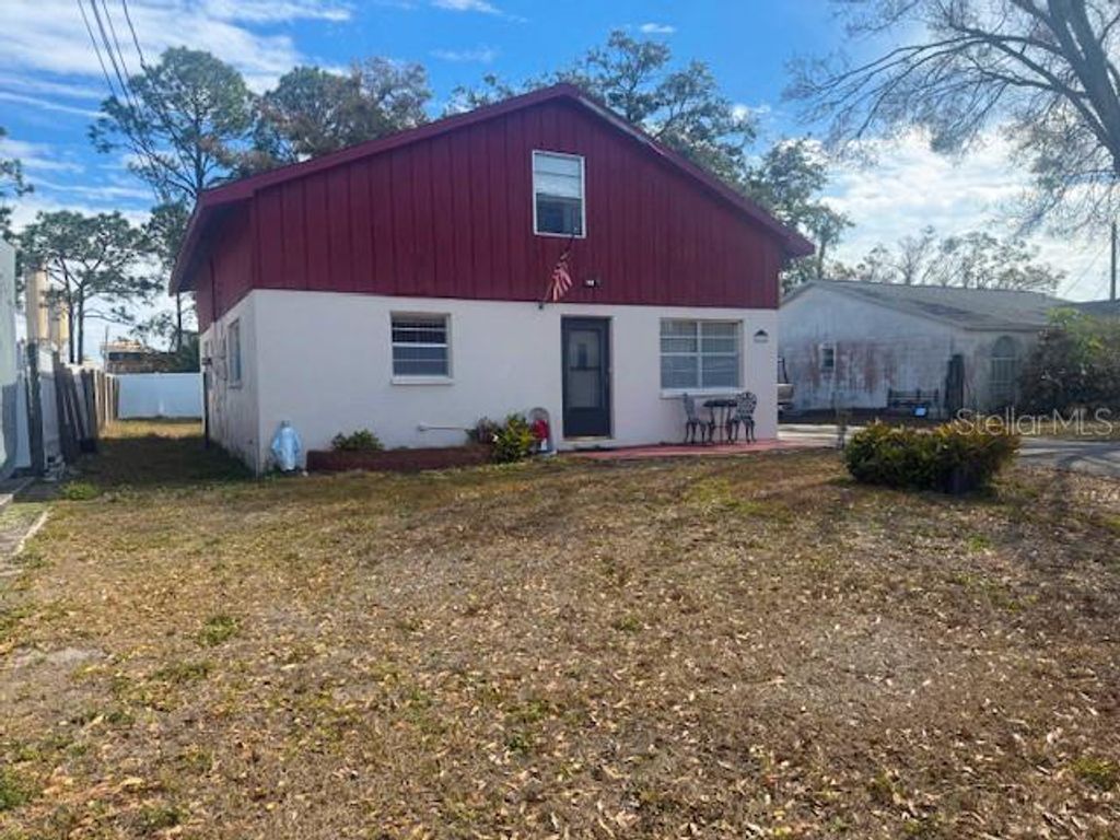 Photo of 13157 Clay Avenue, Largo, FL 33773 (MLS # TB8475832)