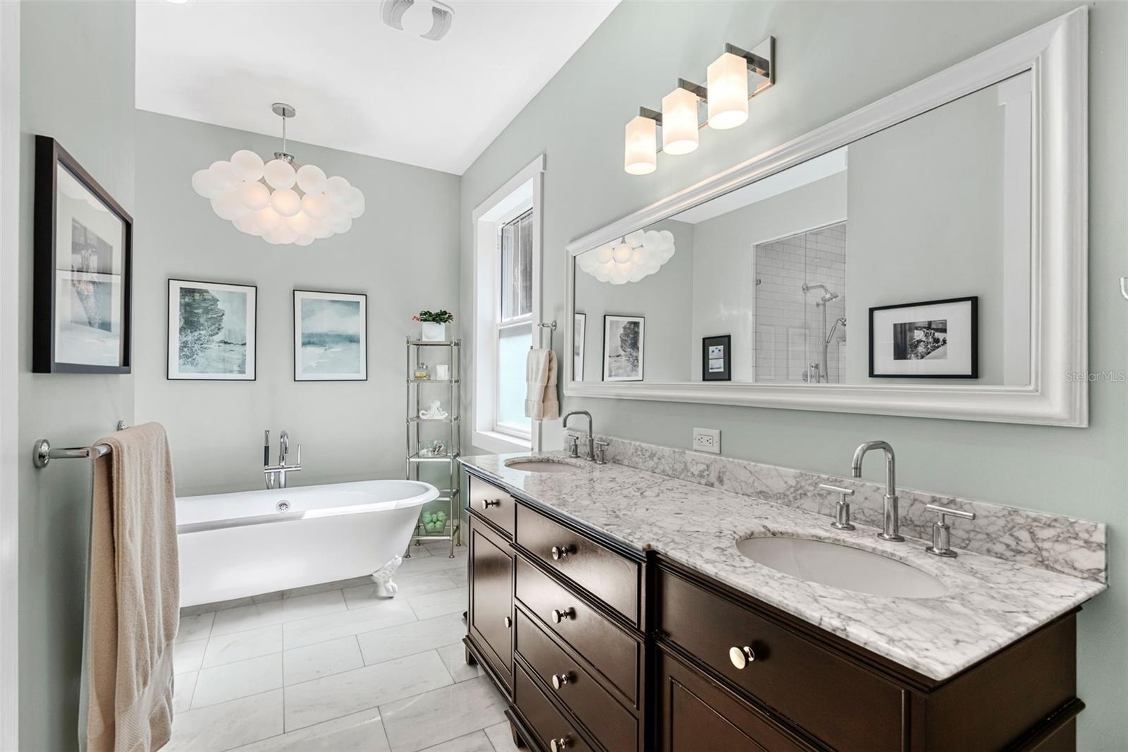 PARKLANDO #3 - Residential