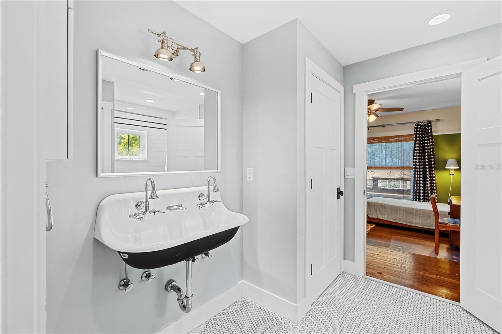 PARKLANDO #3 - Residential