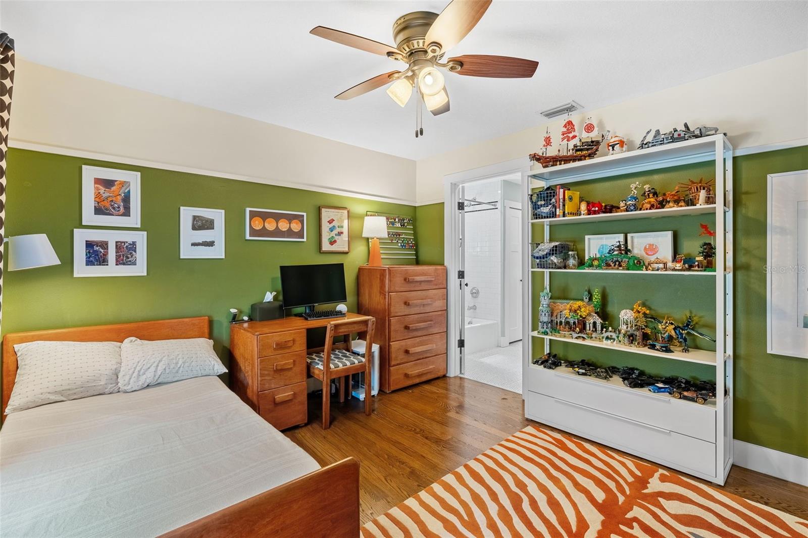 PARKLANDO #3 - Residential