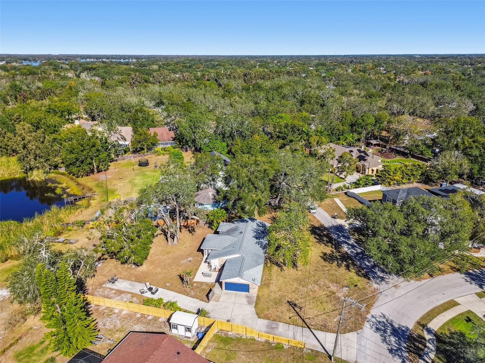 TAMPAS NORTH SIDE COUNTRY CLUB AREA UNIT - Residential