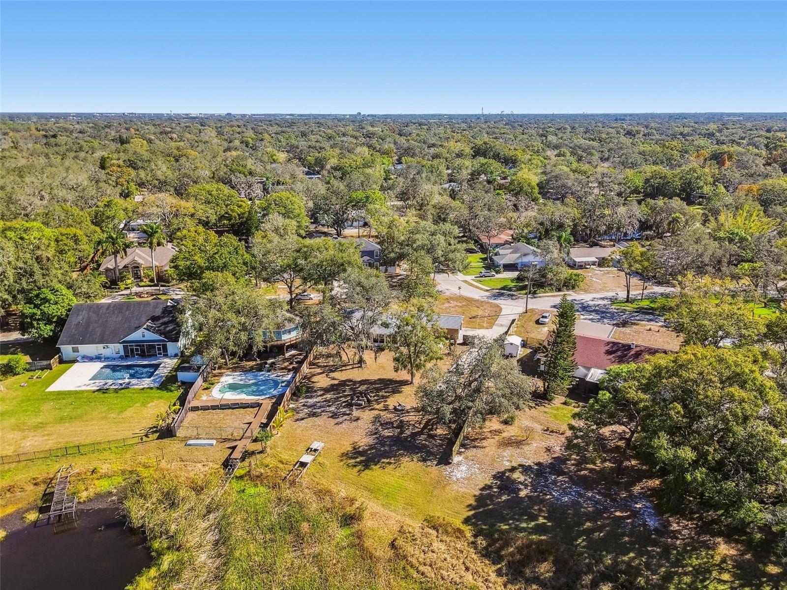 TAMPAS NORTH SIDE COUNTRY CLUB AREA UNIT - Residential