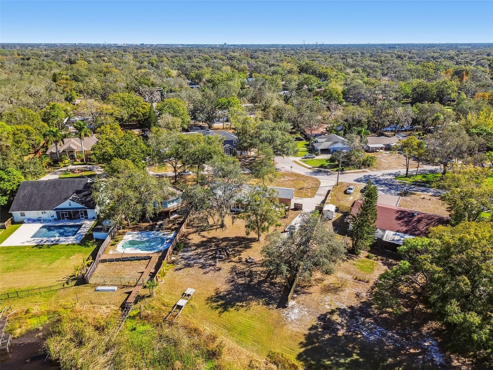 TAMPAS NORTH SIDE COUNTRY CLUB AREA UNIT - Residential