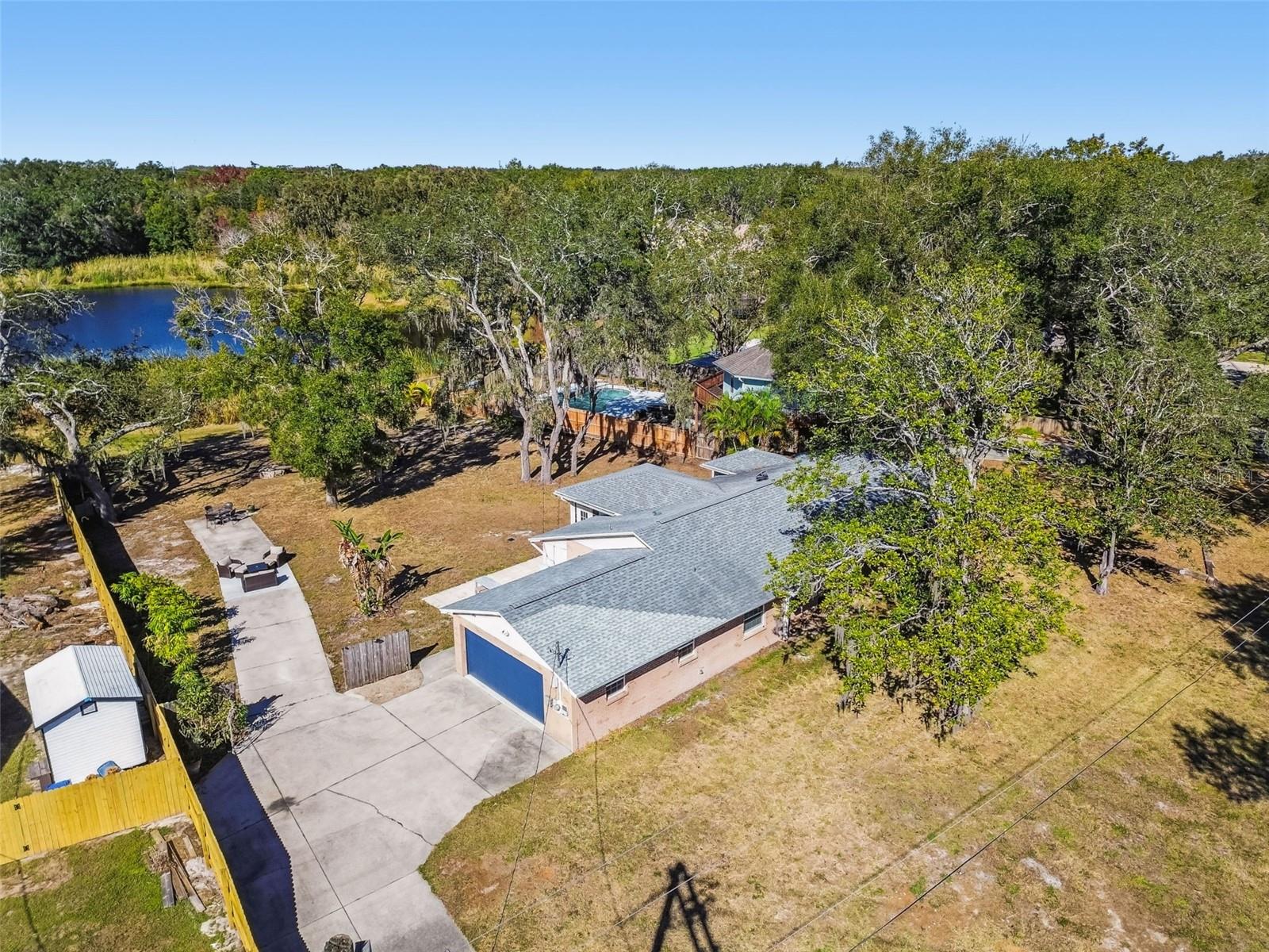 TAMPAS NORTH SIDE COUNTRY CLUB AREA UNIT - Residential