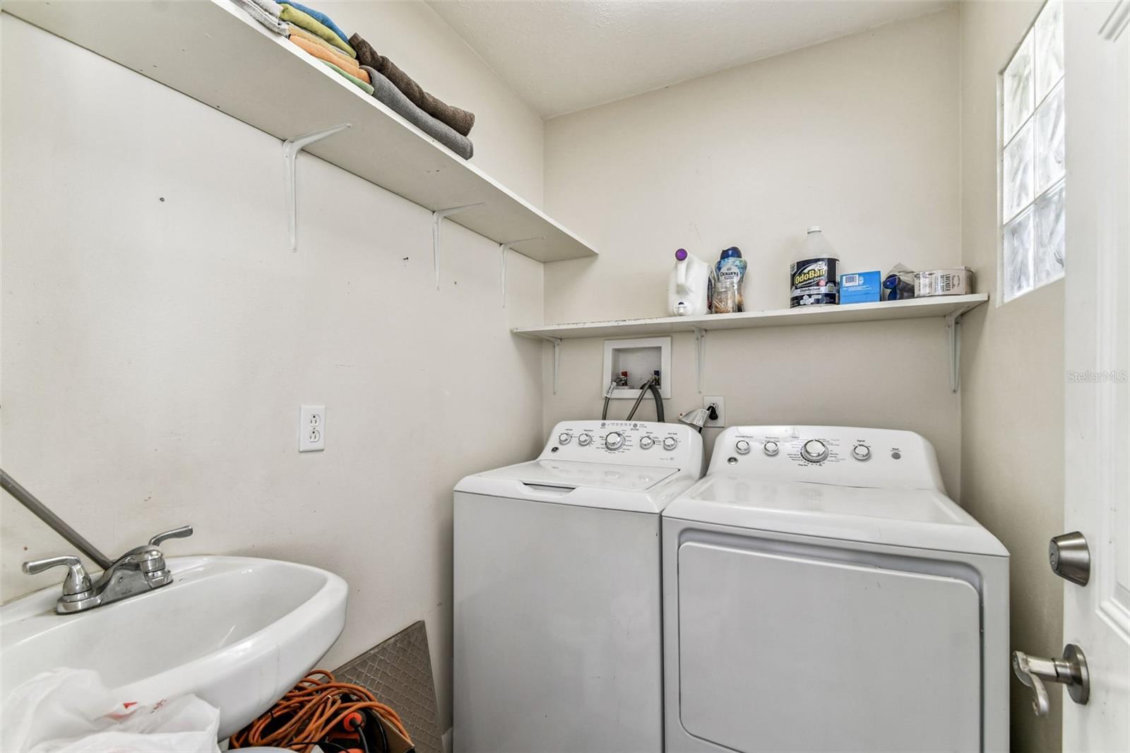 TAMPAS NORTH SIDE COUNTRY CLUB AREA UNIT - Residential