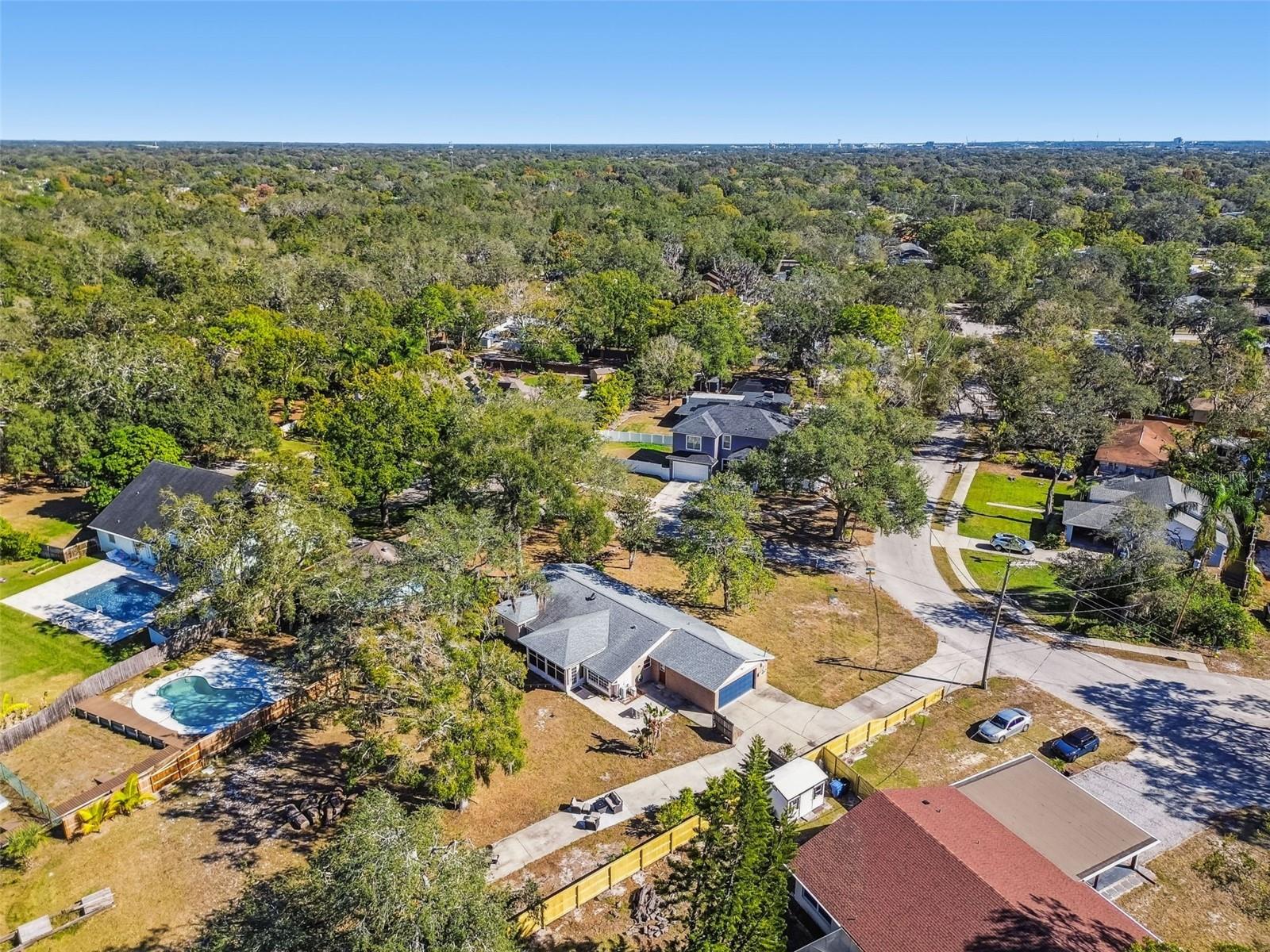 TAMPAS NORTH SIDE COUNTRY CLUB AREA UNIT - Residential