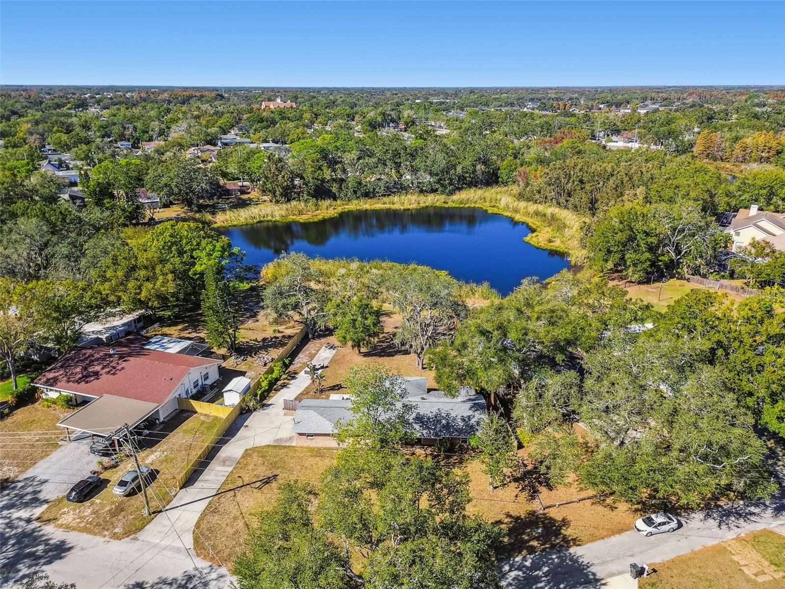 TAMPAS NORTH SIDE COUNTRY CLUB AREA UNIT - Residential