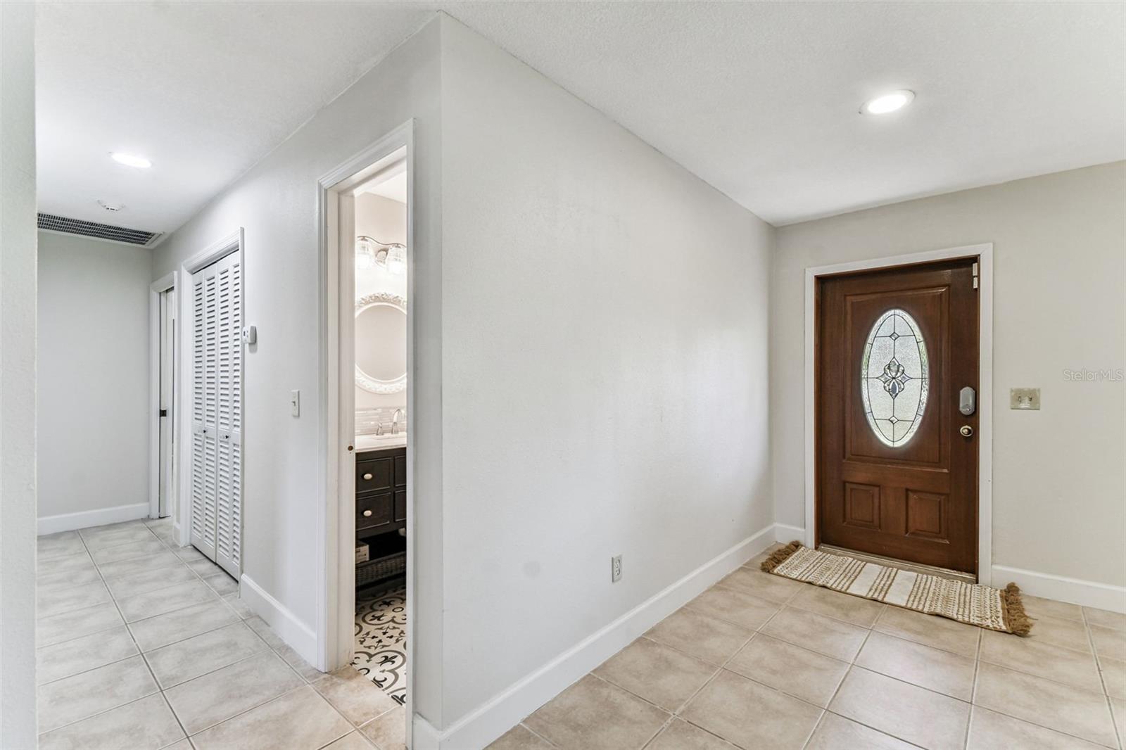 TAMPAS NORTH SIDE COUNTRY CLUB AREA UNIT - Residential