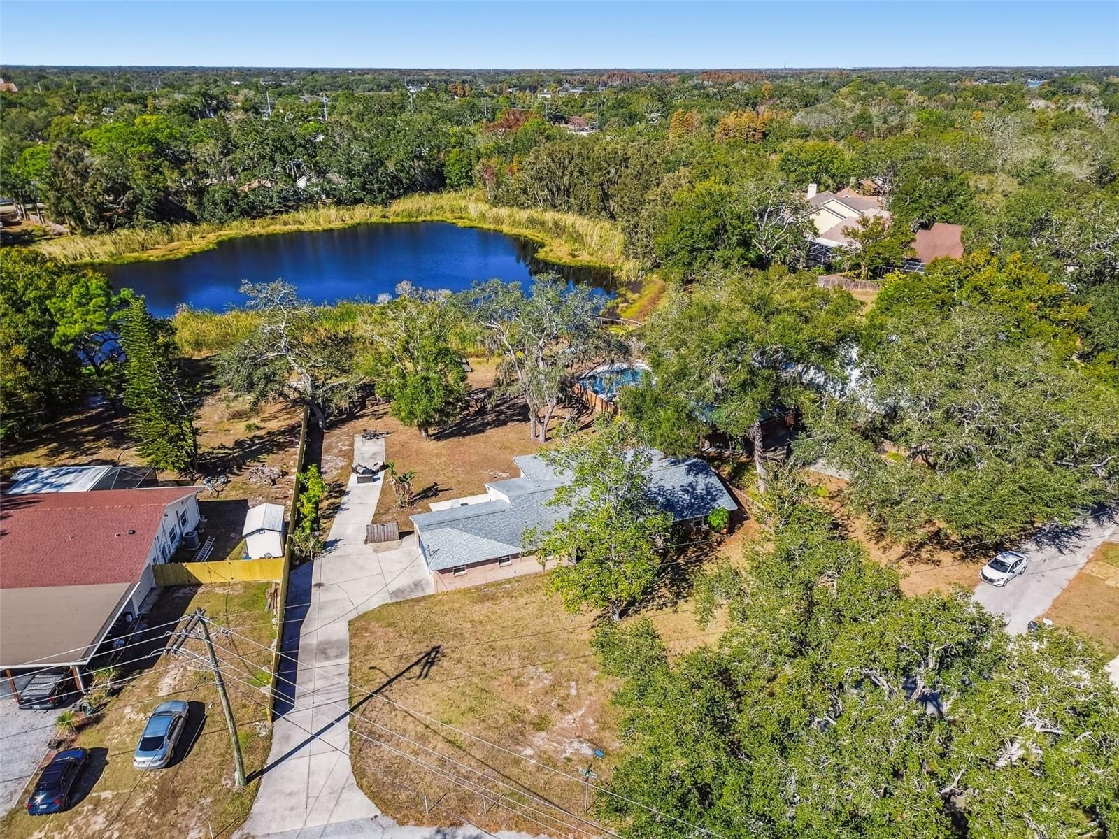 TAMPAS NORTH SIDE COUNTRY CLUB AREA UNIT - Residential