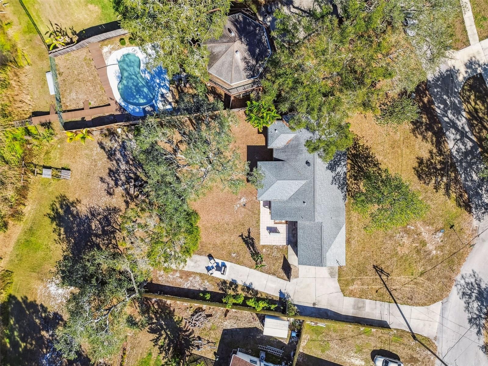 TAMPAS NORTH SIDE COUNTRY CLUB AREA UNIT - Residential