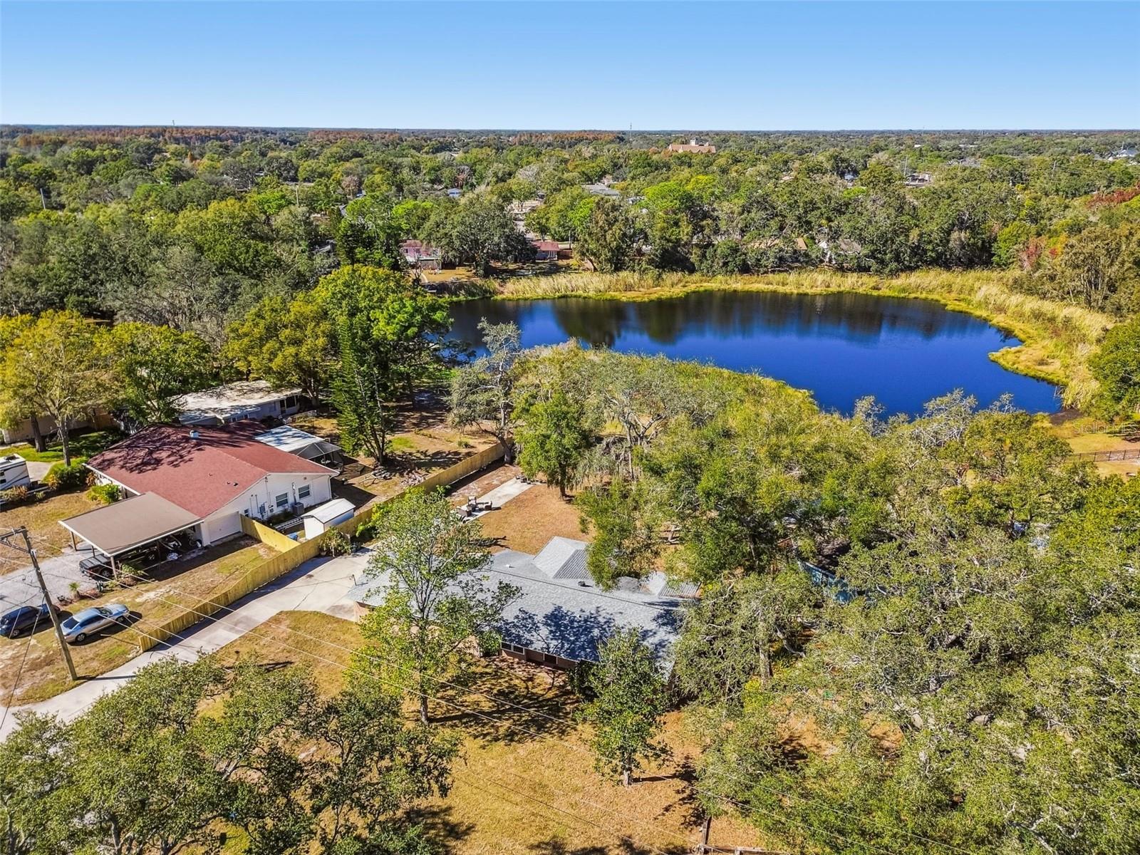 TAMPAS NORTH SIDE COUNTRY CLUB AREA UNIT - Residential