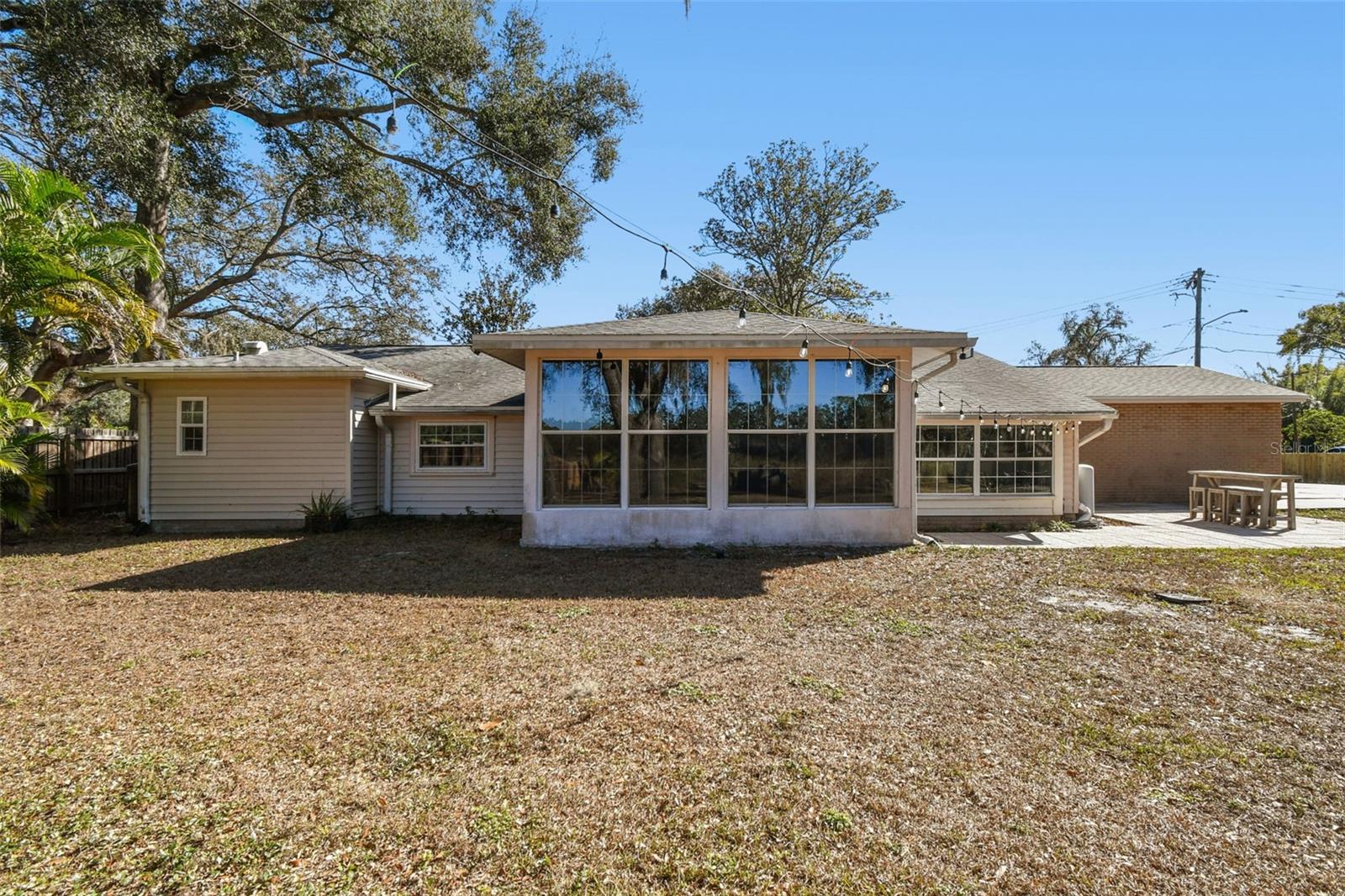 TAMPAS NORTH SIDE COUNTRY CLUB AREA UNIT - Residential