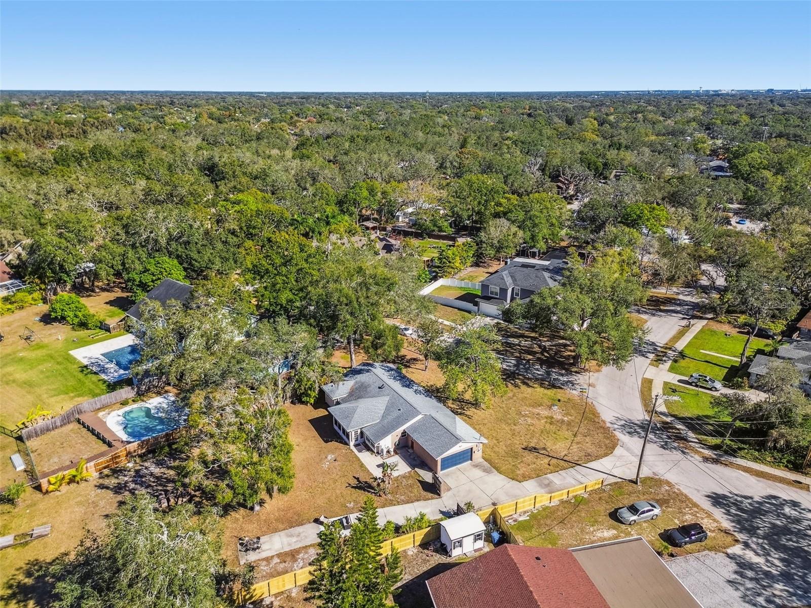 TAMPAS NORTH SIDE COUNTRY CLUB AREA UNIT - Residential