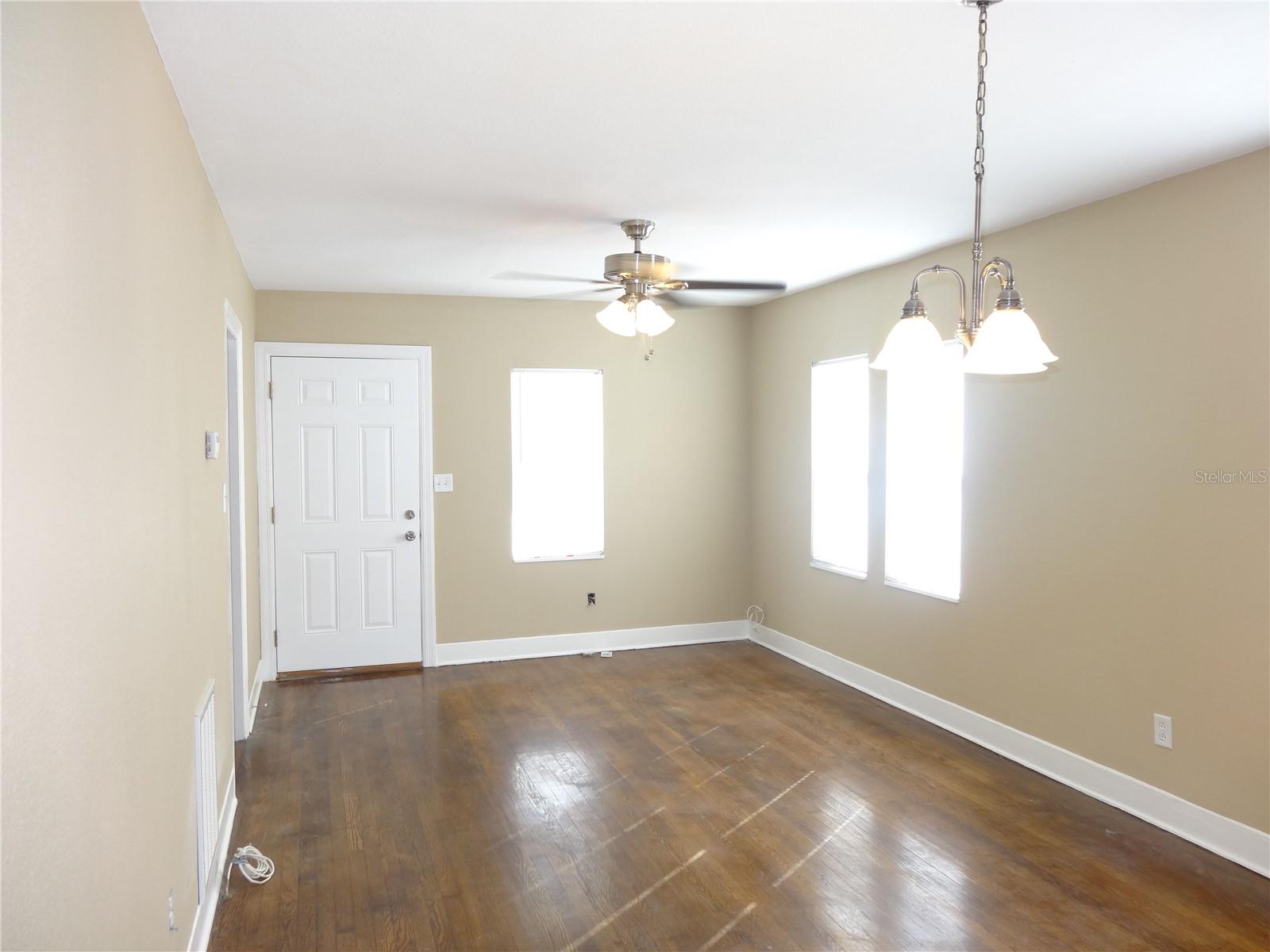 HALLS CENTRAL AVE 3 - Residential Lease