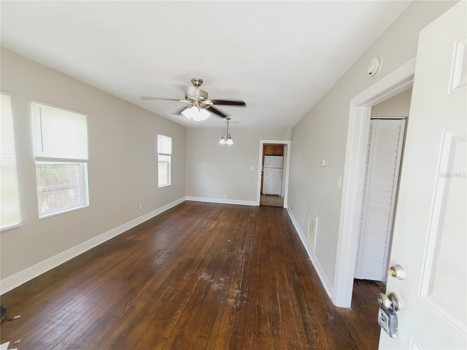 HALLS CENTRAL AVE 3 - Residential Lease