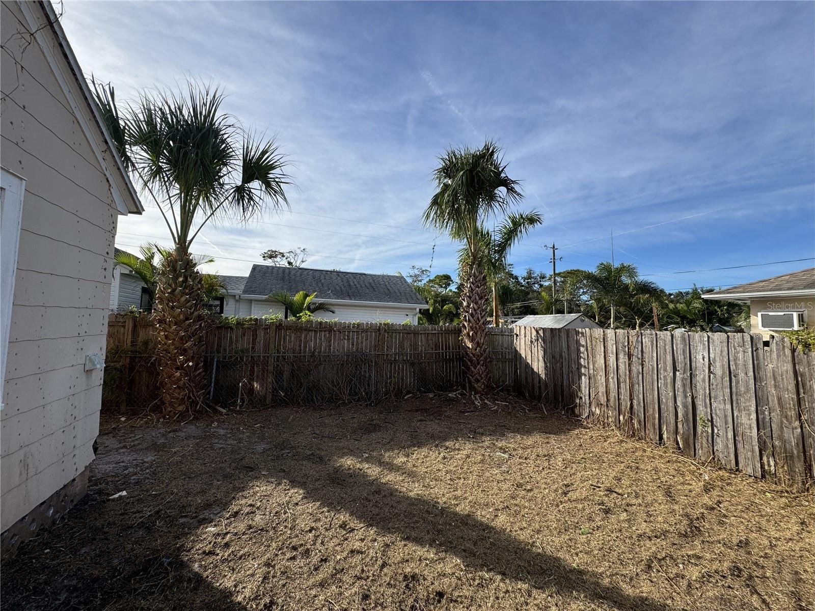 HALLS CENTRAL AVE 3 - Residential Lease