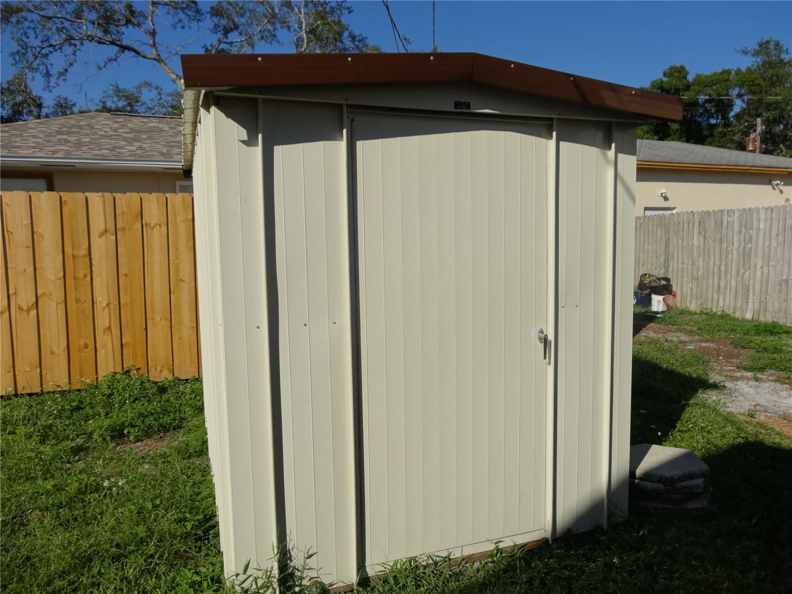 HALLS CENTRAL AVE 3 - Residential Lease