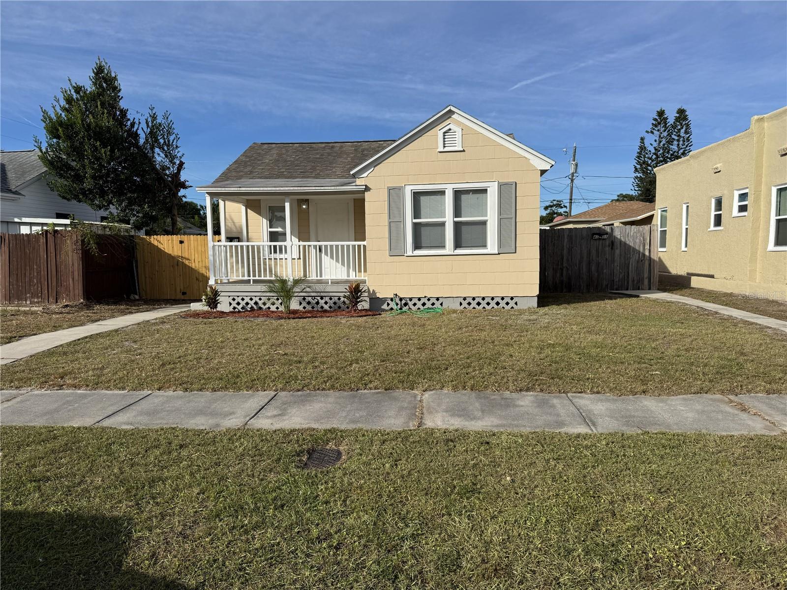 HALLS CENTRAL AVE 3 - Residential Lease