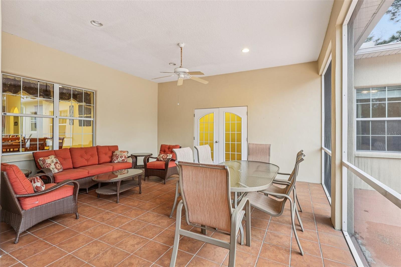 ROYAL TRAILS UNIT 01 - Residential