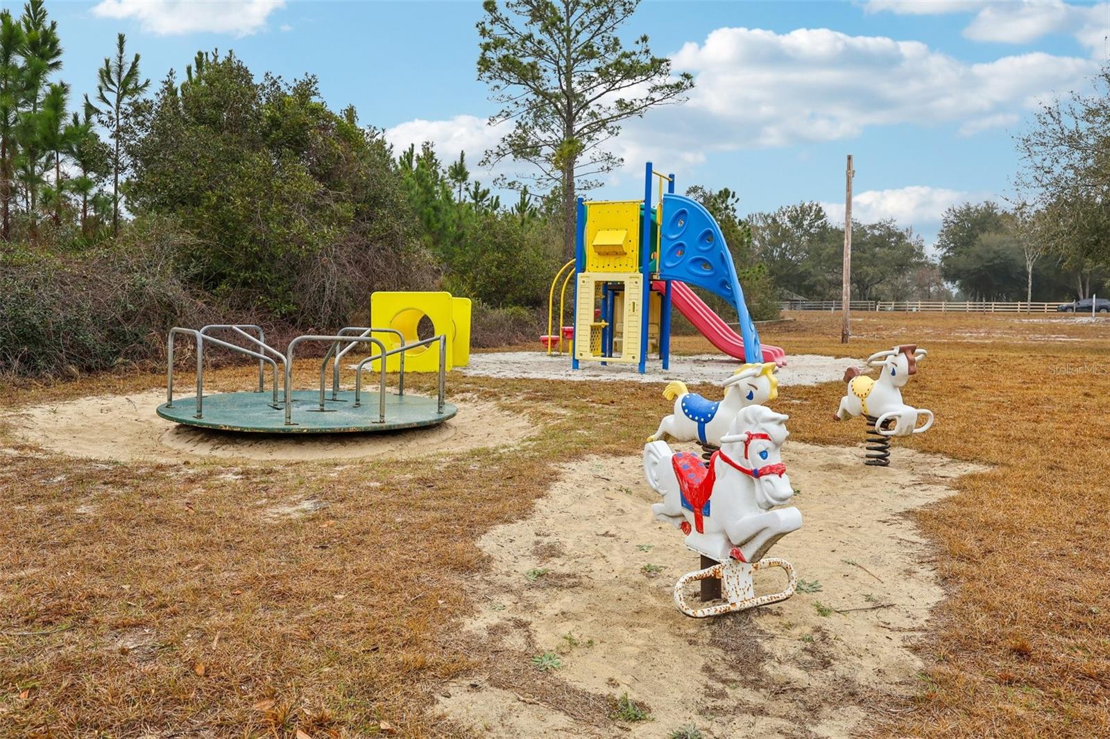 ROYAL TRAILS UNIT 01 - Residential