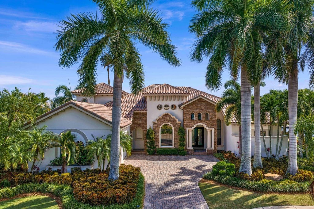 Photo of 5405 Tybee Island Drive, Apollo Beach, FL 33572 (MLS # TB8546404)