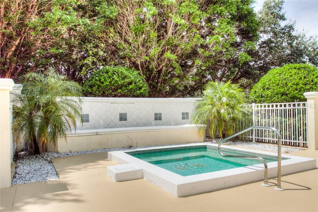 LENNOX GARDENS - Residential Lease