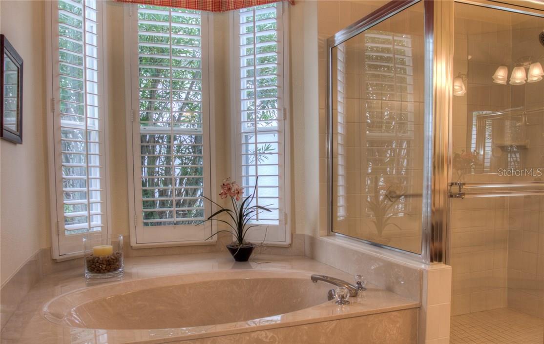 LENNOX GARDENS - Residential Lease