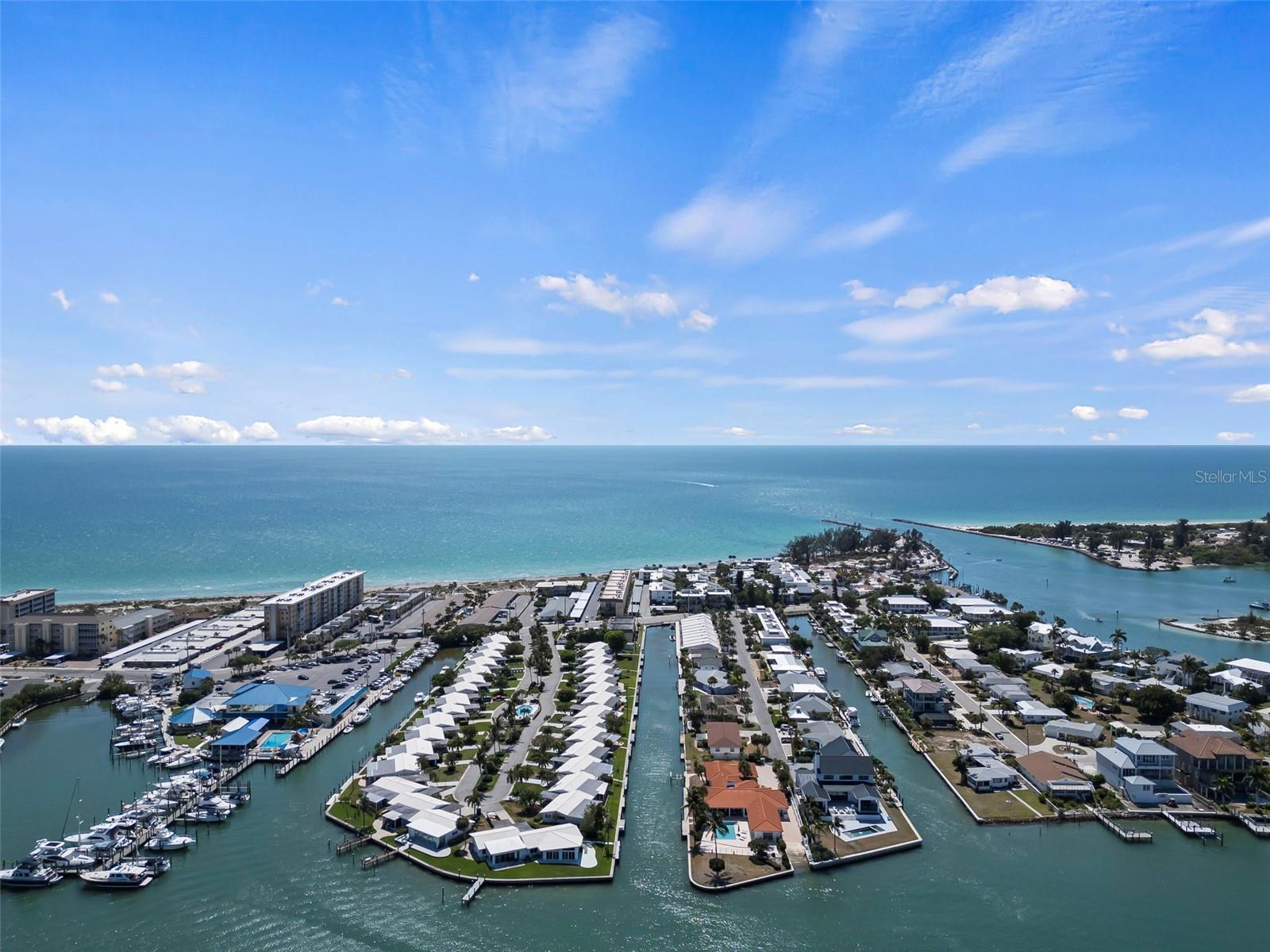 BAHIA VISTA GULF - Residential